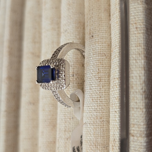 KOHL'S BRAND STERLING SILVER BLUE & WHITE LAB CREATED SAPPHIRE RING SIZE 7 - Picture 1 of 16